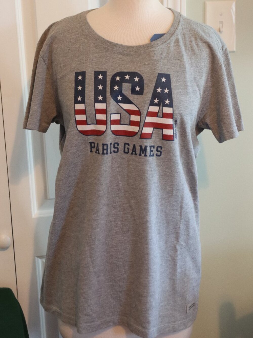 Life is Good Grey Short Sleeve Crusher Tee USA PARIS GAMES Size Large New